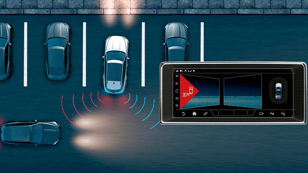 Jaguar F-Pace REVERSE TRAFFIC DETECTION illustration