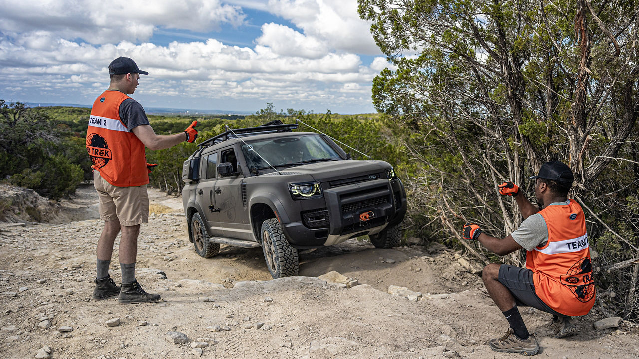 Range Rover TREK OFF-ROAD