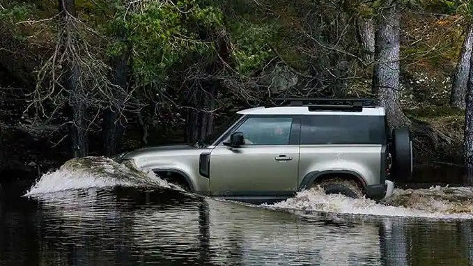 Green Range Rover