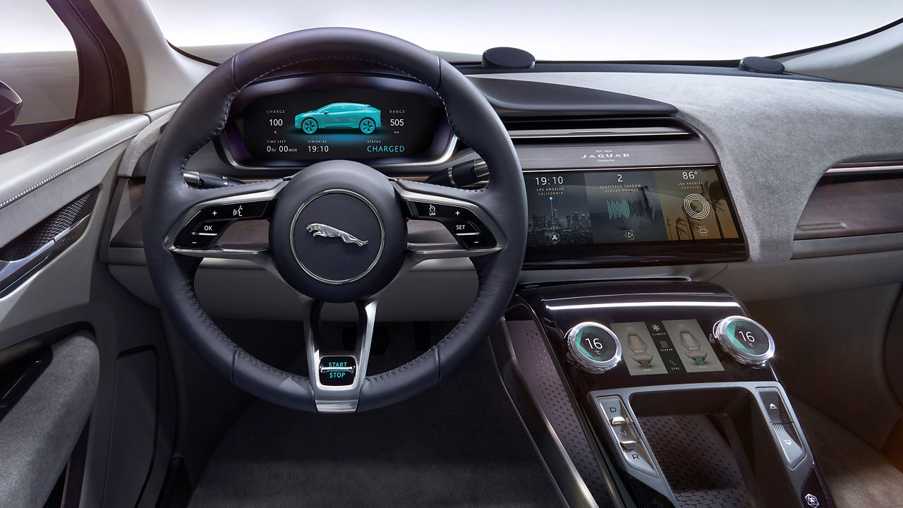 Jaguar I-PACE Close view dashboard
