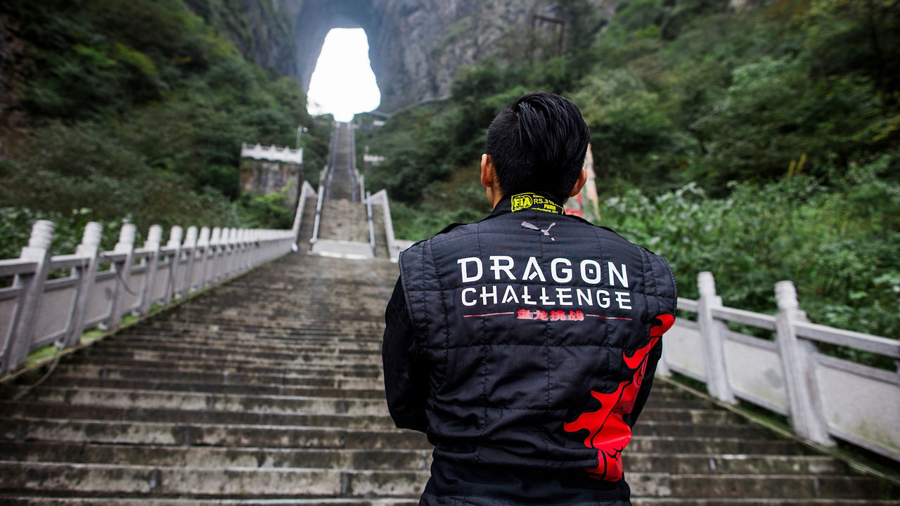 Range Rover Sports Dragon Challenge
